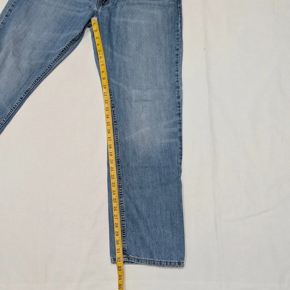 Levis levi 559